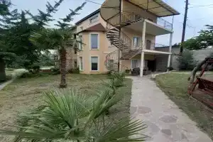 Гостевой дом «Глициния», Алушта