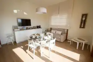 4b B&b, Фазано