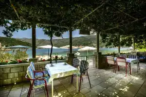 Rooms Mali Raj, Štikovica