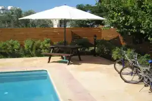 Villa Yvonne Paphos, Пафос