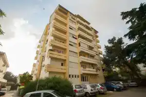 Apartments Teodo, Тиват