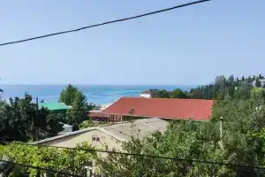 Гостевой дом На Виноградной 4, Малореченское