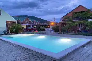 Гостиница «Эскаргот», Архипо-Осиповка