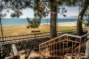 Дом у моря Тенгиза и Илоны, Гульрипш