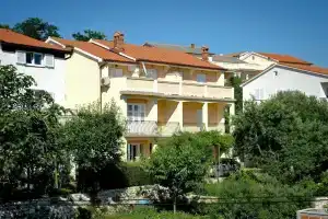 Bepa - 200 m From Sandy Beach - A1, Лопар
