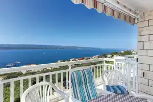 Amazing Home in Stanici With Wifi and 2 Bedrooms, Tice