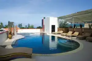 Absolute Bangla Suites, Патонг