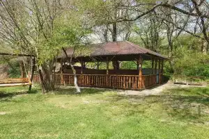 База Отдыха «Зелёный Лес», Горячеводский