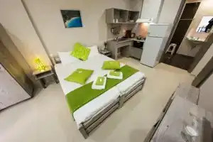 Zonita Guest House, Неа-Плайя
