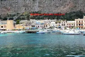 Mondello Holidays, Монделло
