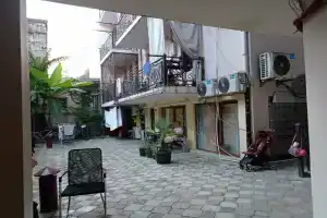 Batumi Surf Hostel, Батуми