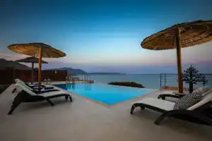 Villas Kiotari Beach, Киотари