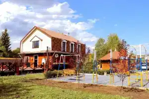 Гостевой дом «Центр Волкова», Сыростан
