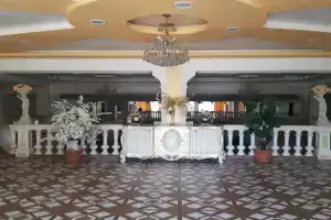 Sunrise Hotel, Кобулети