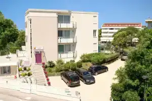 Appartamenti Emma, Каорле