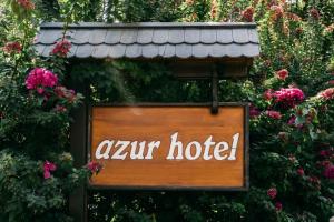Отель «Azur», Чиралы