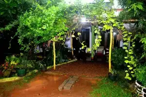 Freedom Cottage, Тиссамахарама