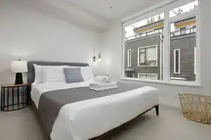 7476 Granville St, Ричмонд