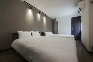 Shiki Homes Ruri, Осака