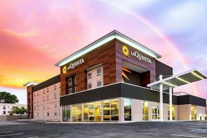 La Quinta Inn & Suites by Wyndham Spokane Downtown, Спокан