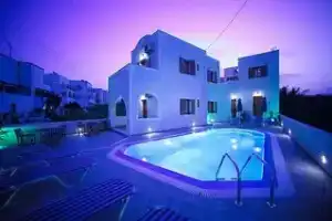 Kelenis Apts, Картерадос