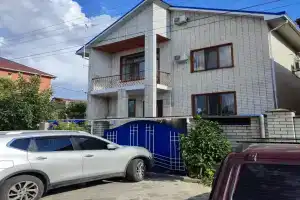 Уютный двор Зои Николаевны