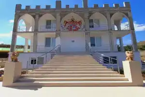 Гостиница «Шахиня», Солнечная Долина