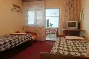 Гостиница «Отдых у моря», Малореченское