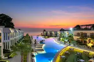 Vannee Golden Sands Beachfront Resort, Баан Тай