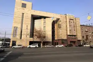 Отель «Ani Central Inn»