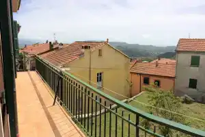 Casa Lilla, Веццано-Лигуре