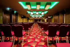 Holiday Inn London Kensington High St., An Ihg Hotel, Лондон