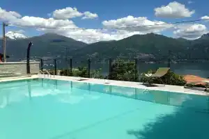 Villa Nogara, Менаджо