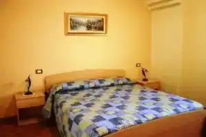 Hotel Pineta Castello, Салерно