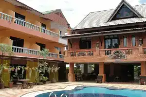 Baan Kasemsuk Guest House, Патонг