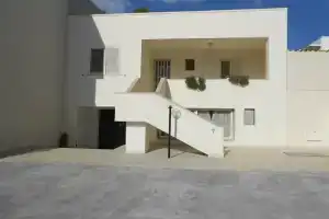 Casa Raffaele, Марина-ди-Леука