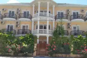 Гостиница «Шато», Кабардинка