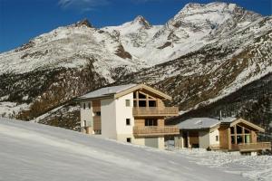 Chalet Carmena, Саас-Фе