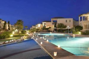Resitour - Chania Aphrodite Beachfront, Малеме