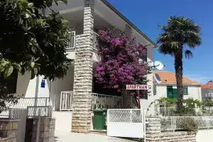 Mateo - 60m From sea - A2, Примостен
