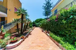 Villa Clio, Fontane Bianche
