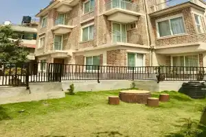 Tara Serviced Apartments, Патан