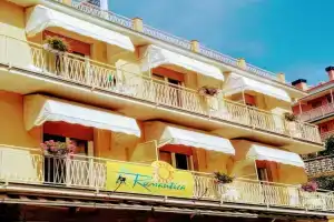 Hotel «Eva La Romantica», Монелья