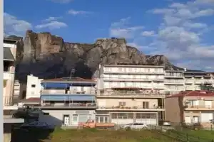 Feels like home, Каламбака