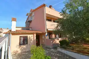 Apartment 1168, Фажана