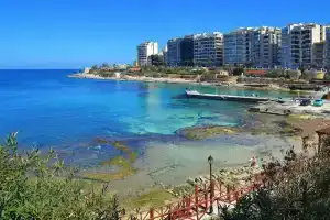 Spacious Seafront Apartment With Stunning Views, Слима