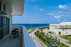 Minato Chatan Seaside Condominium, Тятан