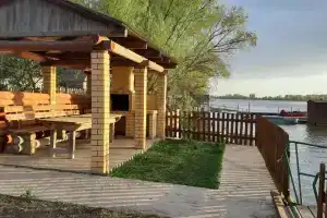 В Караульном, Караульное