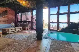 Villa Star, Гонио