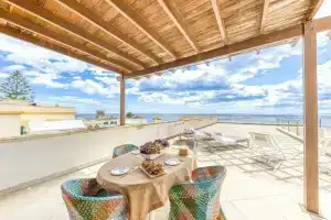 Suite Vista Mare, Санта-Чезареа-Терме